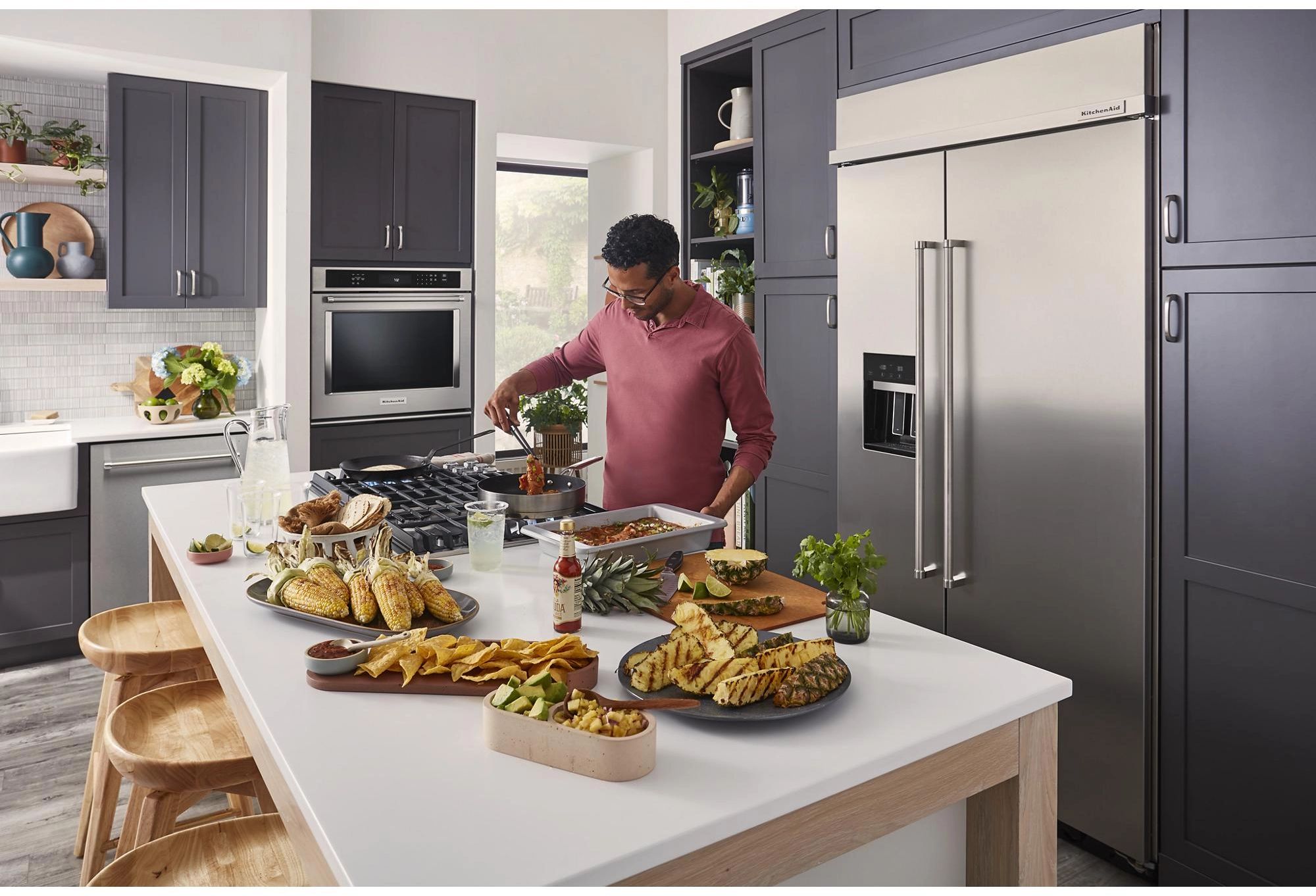 Refrigerator repair services